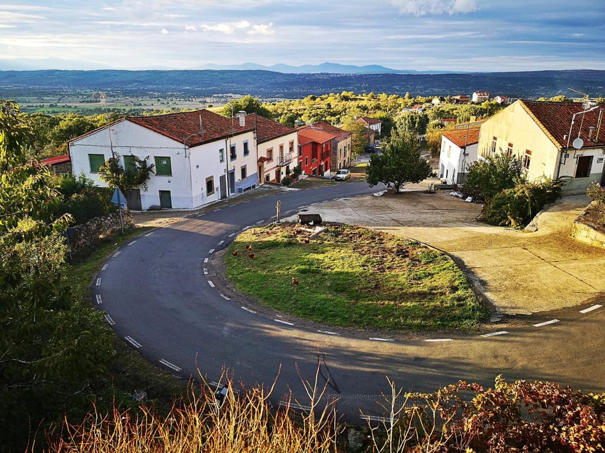 El Triskel De Chumbea, Alojamiento Excepcional Con Maravillosas Vistas A 5Km De Bejar Navalmoral de Bejar Kültér fotó
